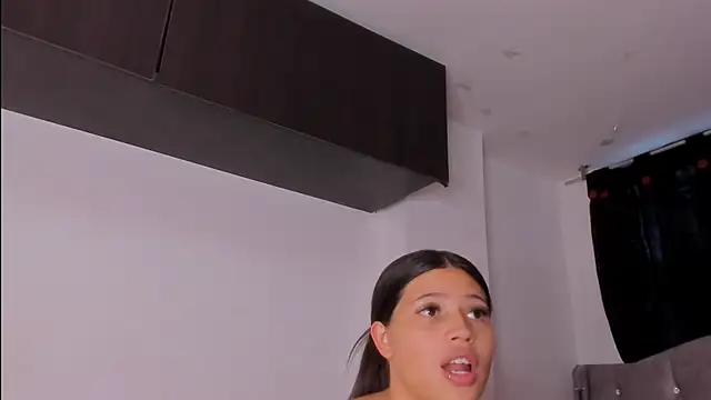 game with lesbians  online show from October 14, 2025, 10:31 pm