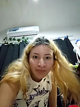 Snapshot of sadnessgyall chatting on March 18, 2025, 6:28 am sadnessgyall online show from March 18, 2025, 6:28 am