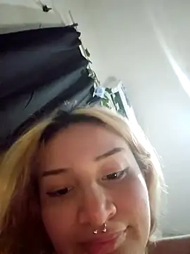 Snapshot of sadnessgyall chatting on February 12, 2025, 5:26 am sadnessgyall online show from February 12, 2025, 5:26 am