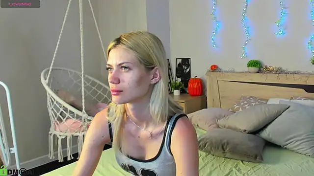 Cherry Price online show from June 14, 2026, 11:06 pm