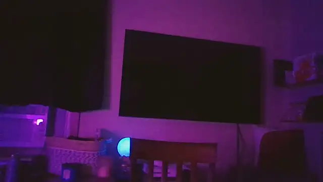  CumSeeV  online show from November 7, 2025, 4:28 am