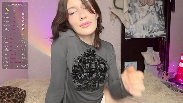 Snapshot of Kolette_Gray chatting on February 10, 2026, 5:12 pm Kolette Gray online show from February 10, 2026, 5:12 pm