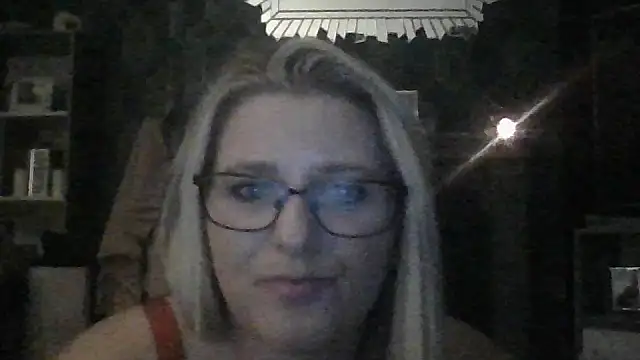 Snapshot of SweetXCandyX chatting on October 26, 2025, 8:20 pm SweetXCandyX online show from October 26, 2025, 8:20 pm