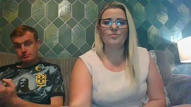 Snapshot of SweetXCandyX chatting on November 21, 2025, 8:30 pm SweetXCandyX online show from November 21, 2025, 8:30 pm