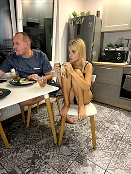 DonorDi online show from November 14, 2025, 6:55 pm