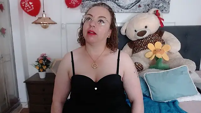 Snapshot of Tania_Goddess_ chatting on February 10, 2025, 7:17 pm Tania Goddess online show from February 10, 2025, 7:17 pm