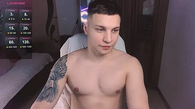 Snapshot of handsome_guy01 chatting on February 1, 2025, 8:08 am handsome guy01 online show from February 1, 2025, 8:08 am
