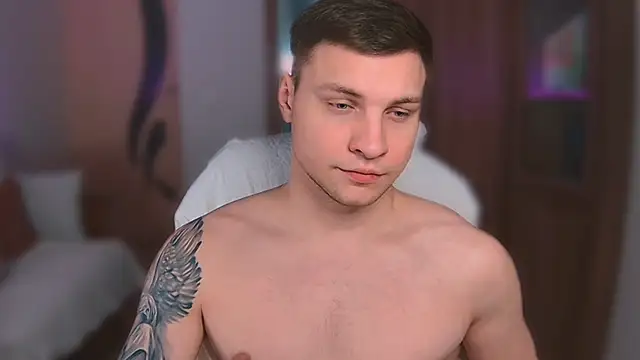 Snapshot of handsome_guy01 chatting on March 22, 2025, 12:28 am handsome guy01 online show from March 22, 2025, 12:28 am