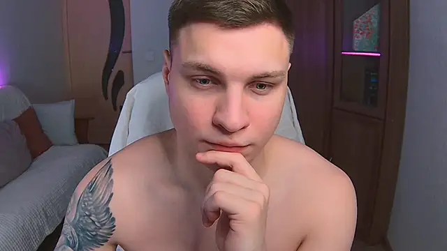 Snapshot of handsome_guy01 chatting on March 7, 2025, 12:58 am handsome guy01 online show from March 7, 2025, 12:58 am