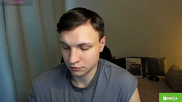 Snapshot of handsome_guy01 chatting on February 22, 2026, 9:44 am handsome guy01 online show from February 22, 2026, 9:44 am