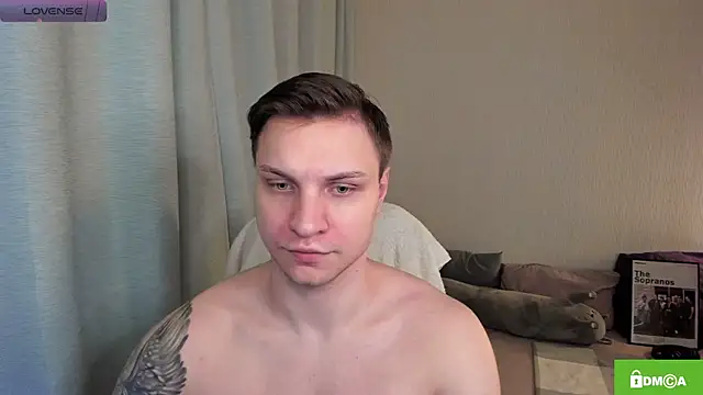 Snapshot of handsome_guy01 chatting on June 12, 2026, 9:23 pm handsome guy01 online show from June 12, 2026, 9:23 pm