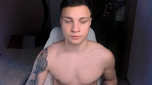 Snapshot of handsome_guy01 chatting on December 30, 2024, 12:11 am handsome guy01 online show from December 30, 2024, 12:11 am