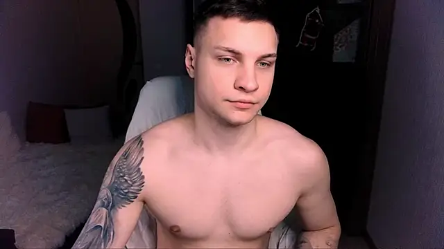 Snapshot of handsome_guy01 chatting on December 28, 2024, 12:47 am handsome guy01 online show from December 28, 2024, 12:47 am
