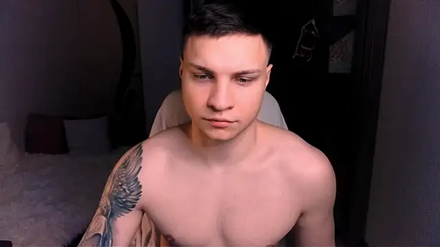 Snapshot of handsome_guy01 chatting on December 27, 2024, 9:43 pm handsome guy01 online show from December 27, 2024, 9:43 pm