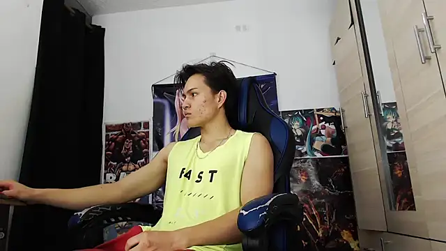 Snapshot of sr_jaeger chatting on December 2, 2025, 1:35 pm sr jaeger online show from December 2, 2025, 1:35 pm