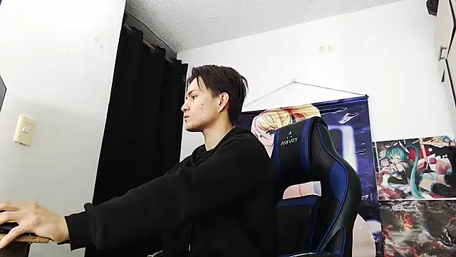 Snapshot of sr_jaeger chatting on November 7, 2025, 12:53 pm sr jaeger online show from November 7, 2025, 12:53 pm