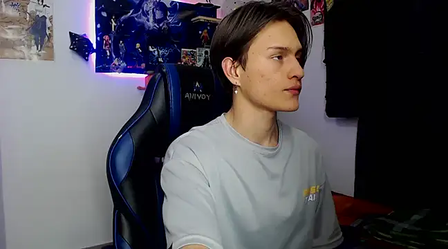 Snapshot of sr_jaeger chatting on March 21, 2025, 8:18 pm sr jaeger online show from March 21, 2025, 8:18 pm