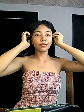 lianisrose online show from September 26, 2025, 10:16 pm