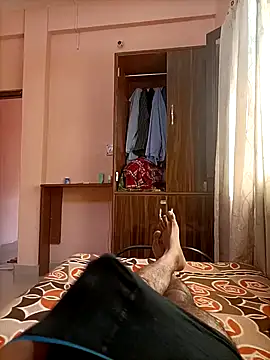 Snapshot of RRahullove69 chatting on October 5, 2025, 8:27 am RRahullove69 online show from October 5, 2025, 8:27 am