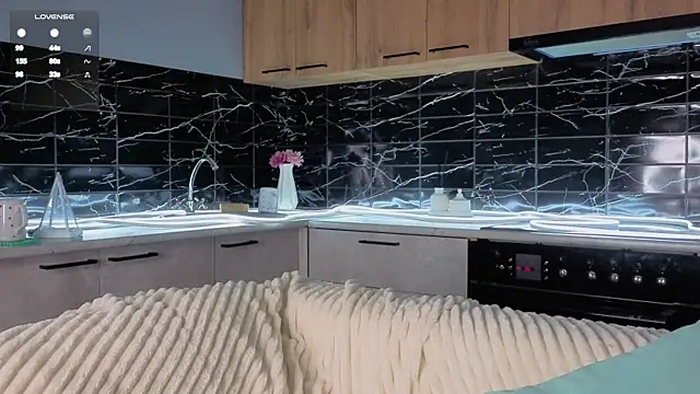 EngelFugler online show from December 19, 2025, 1:20 am