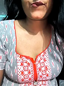 NEETU-89 online show from November 15, 2025, 4:44 pm