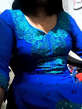 Snapshot of NEETU-89 chatting on February 18, 2025, 1:33 pm NEETU-89 online show from February 18, 2025, 1:33 pm