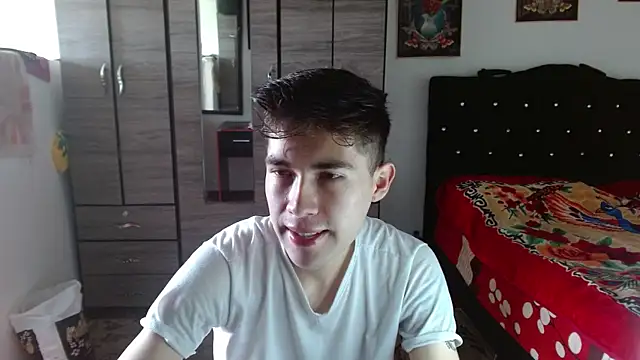 samael1107 online show from October 31, 2025, 3:52 pm