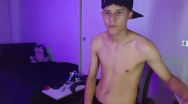 LiamGadiell online show from February 9, 2025, 6:11 am