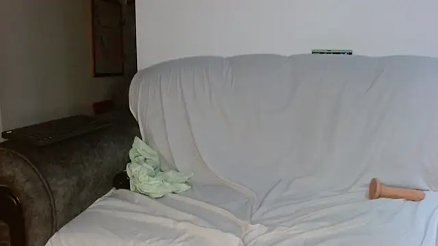 Vanessa Aniston online show from November 7, 2025, 6:51 am