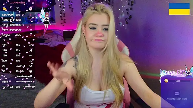 RedVelveten online show from January 15, 2026, 8:51 am