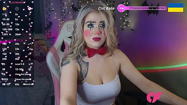 RedVelveten online show from October 30, 2025, 7:55 pm