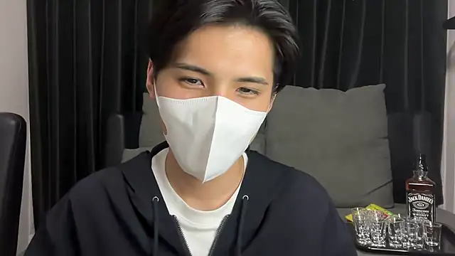 Lio kun online show from April 18, 2026, 1:13 pm