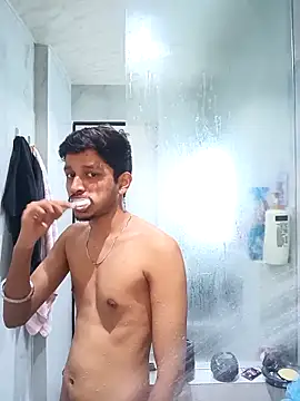 skinnyyyyyyyyy online show from November 4, 2025, 4:49 am