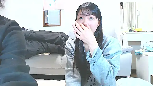 nmnk CH online show from October 22, 2025, 2:22 am