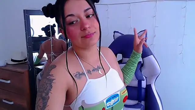 Snapshot of Samanta_james19 chatting on February 10, 2026, 6:07 pm Samanta james19 online show from February 10, 2026, 6:07 pm