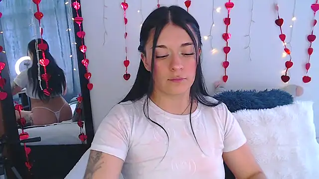 Snapshot of Samanta_james19 chatting on February 28, 2026, 6:18 pm Samanta james19 online show from February 28, 2026, 6:18 pm