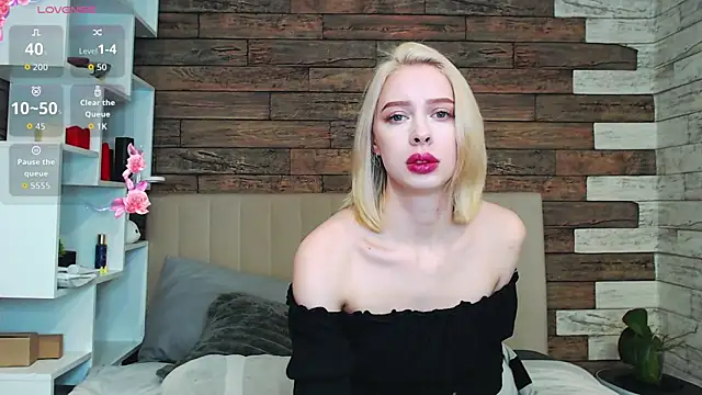 White Lioness online show from March 30, 2026, 4:52 pm