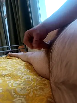 awesome-dirty-dick online show from October 16, 2025, 2:47 pm