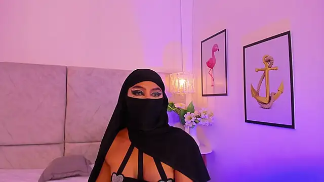 Snapshot of naomiii__ chatting on November 17, 2025, 11:58 am naomiii online show from November 17, 2025, 11:58 am