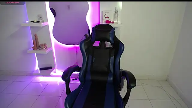 Snapshot of AMBER_LOVE22 chatting on September 12, 2025, 6:51 pm AMBER LOVE22 online show from September 12, 2025, 6:51 pm