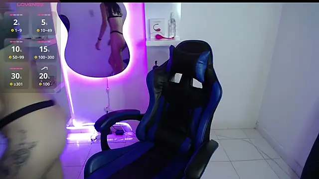 Snapshot of AMBER_LOVE22 chatting on September 13, 2025, 6:41 pm AMBER LOVE22 online show from September 13, 2025, 6:41 pm