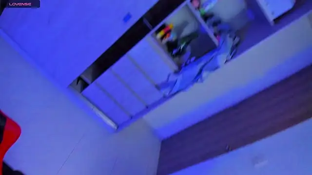 Snapshot of AMBER_LOVE22 chatting on November 5, 2025, 11:41 pm AMBER LOVE22 online show from November 5, 2025, 11:41 pm