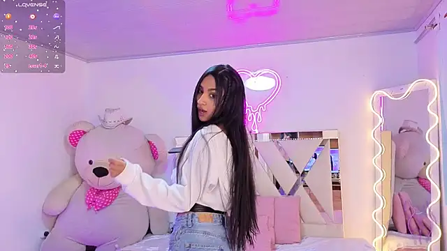 Jazmin tay online show from November 11, 2025, 11:38 am