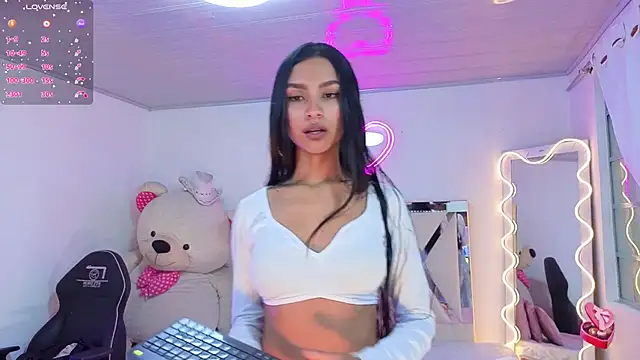 Jazmin tay online show from November 15, 2025, 11:58 am