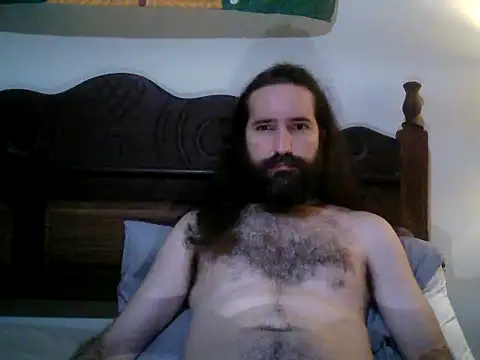 Snapshot of B3ard1991 chatting on April 10, 2026, 12:50 am B3ard1991 online show from April 10, 2026, 12:50 am