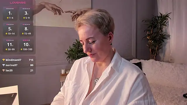 Nika Smit online show from March 22, 2025, 8:51 am