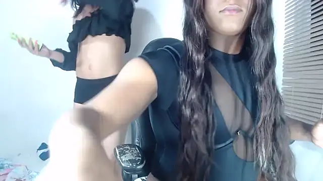 Snapshot of bigcrisblack chatting on October 11, 2025, 9:21 am bigcrisblack online show from October 11, 2025, 9:21 am