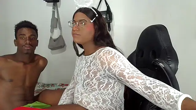 Snapshot of bigcrisblack chatting on October 2, 2025, 2:48 am bigcrisblack online show from October 2, 2025, 2:48 am