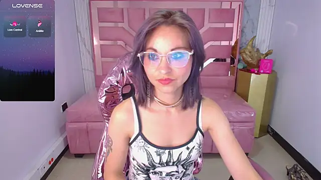 abril ch  online show from March 26, 2026, 12:14 pm