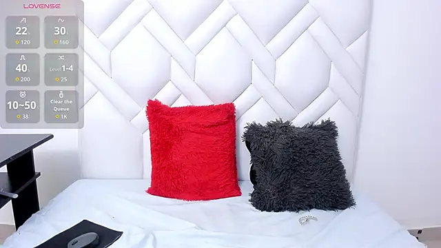 Snapshot of Analia18_ chatting on November 4, 2025, 1:26 pm Analia18 online show from November 4, 2025, 1:26 pm